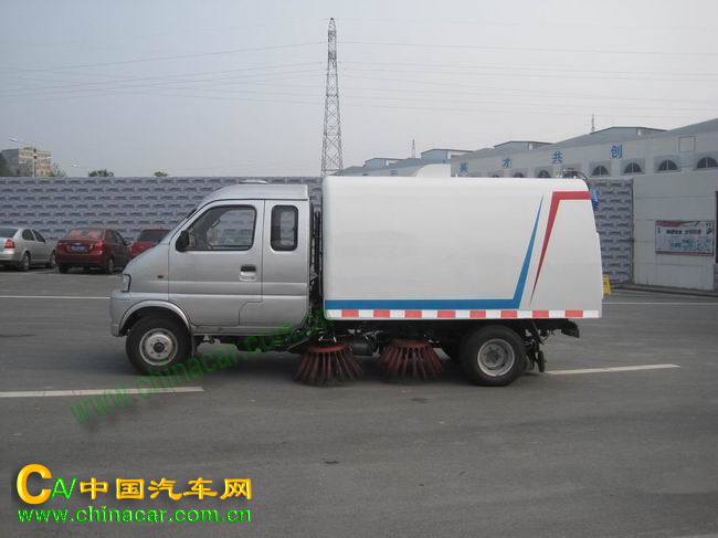 深度解析DFD5022TSL華神牌掃路車 城市清潔的得力助手